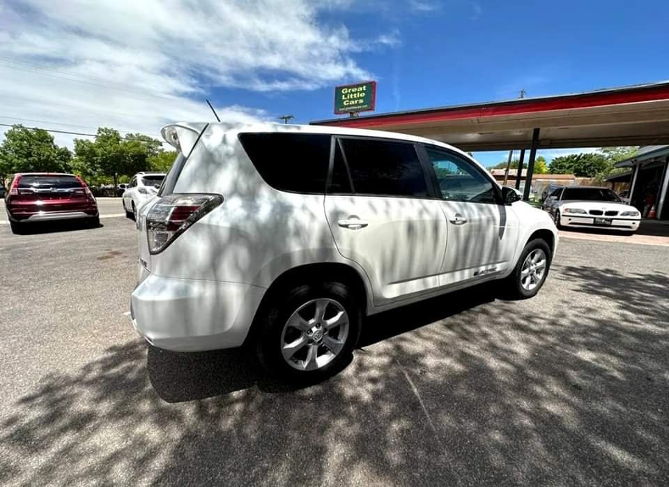 2014 Toyota RAV4 EV 4dr SUV (Electric DD) Certified Pre-Owned - Image 7