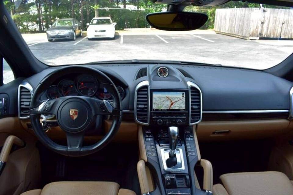 2014 Porsche Cayenne Platinum Edition 4dr Certified Pre-Owned - Image 2