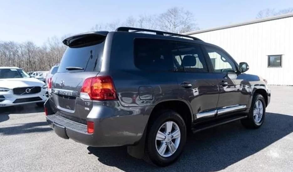 2013 Toyota Land Cruiser Certified Pre-Owned - Image 6