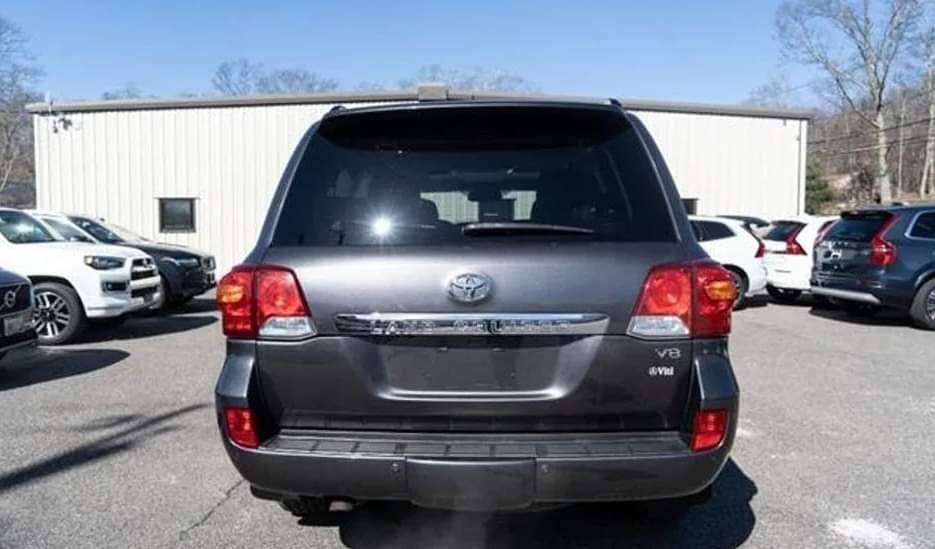 2013 Toyota Land Cruiser Certified Pre-Owned - Image 8