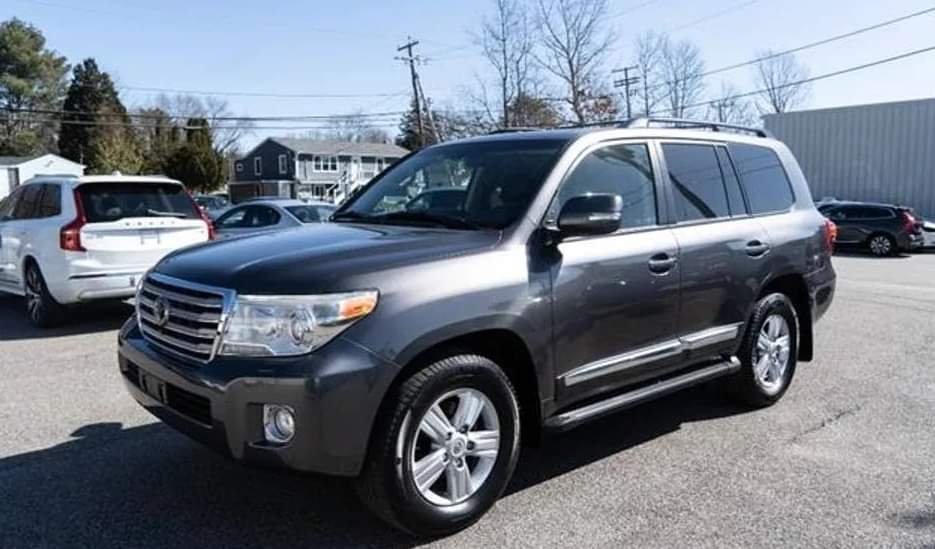 2013 Toyota Land Cruiser Certified Pre-Owned - Image 5