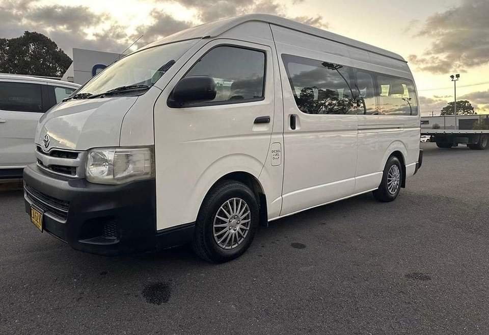 2010 Toyota Hiace Commuter Certified Pre-Owned - Image 6