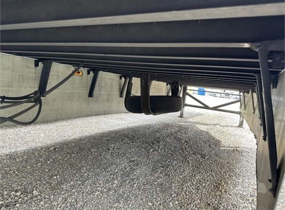 2018 Hyundai 53′ x 102′ Dry Van Certified Pre-Owned - Image 7