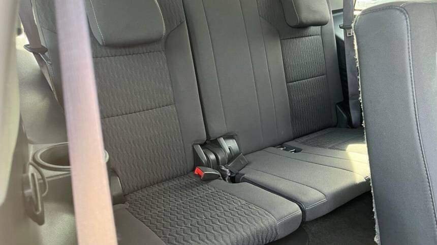 2016 GMC Yukon XL SLT 4WD Certified Pre-Owned - Image 6