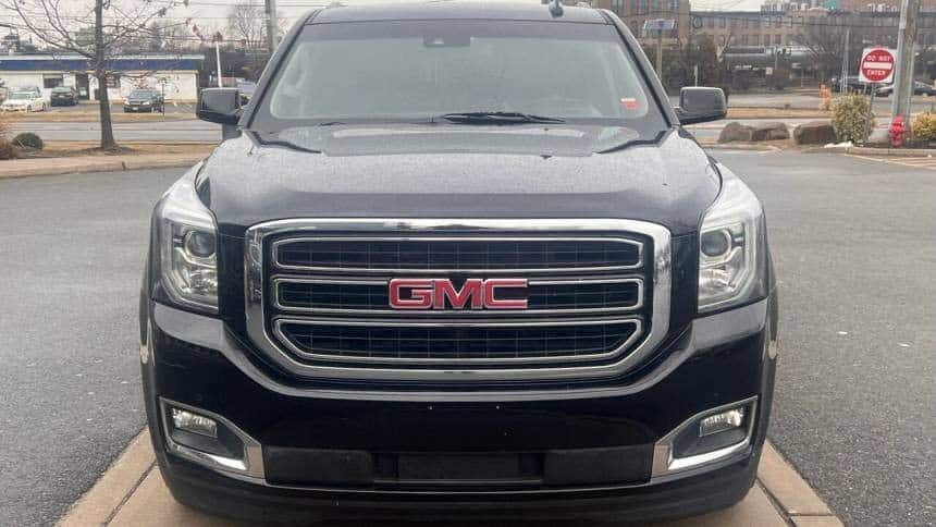 2016 GMC Yukon XL SLT 4WD Certified Pre-Owned - Image 4