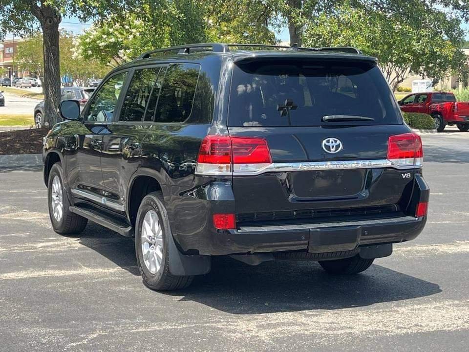 2021 Toyota Land Cruiser Certified Pre-Owned - Image 10