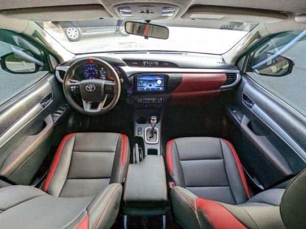 2019 Toyota Hilux 4wd Certified Pre-Owned - Image 3