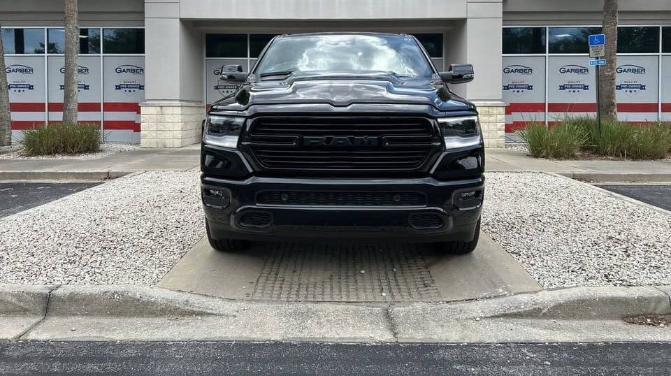 2023 Ram 1500 Laramie 4dr Crew Cab 4WD Luxury