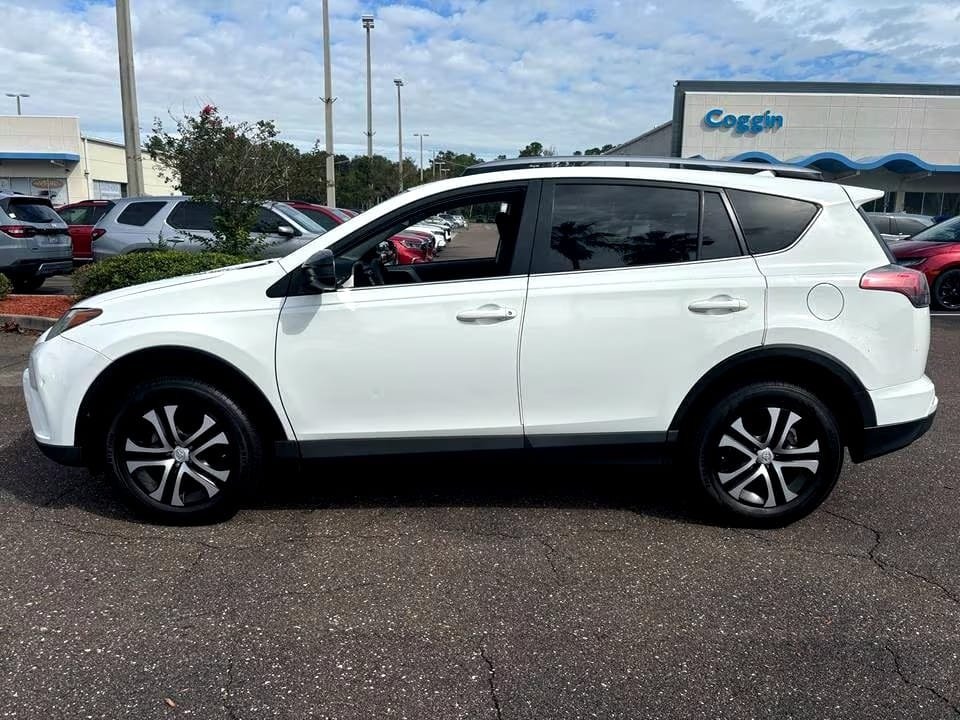 2018 Toyota RAV4 LE 4dr SUV Certified Pre-Owned