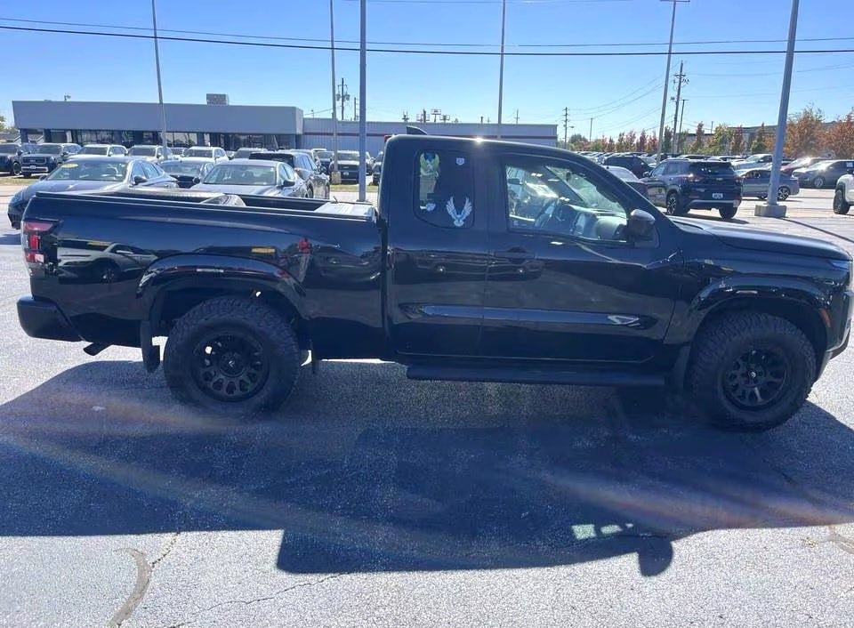2022 Nissan Frontier S 4dr King Cab Certified Pre-Owned - Image 9