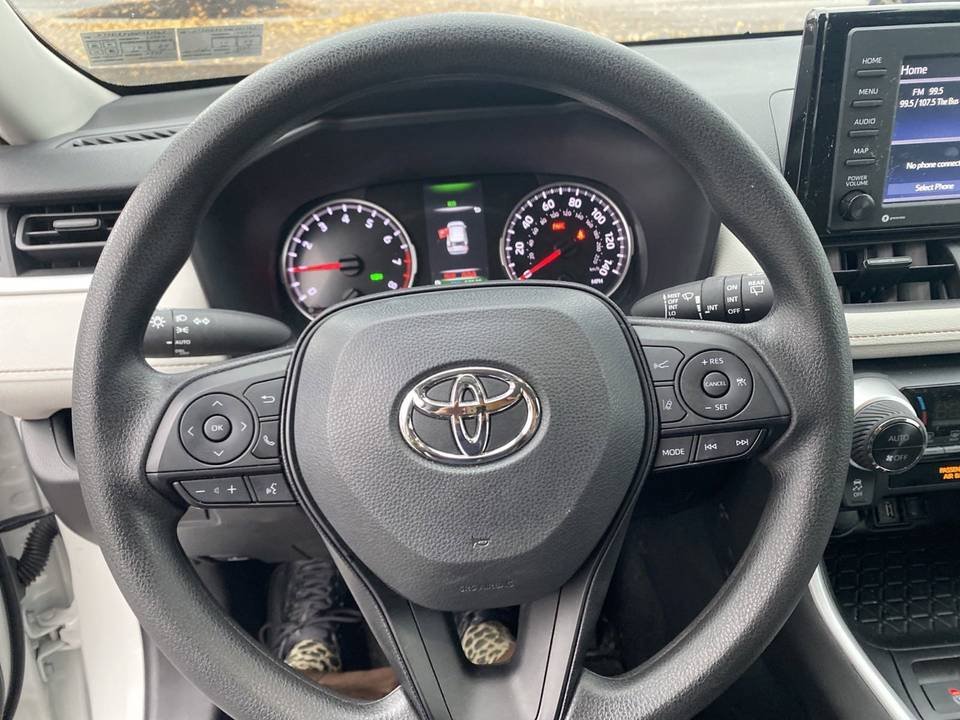 2022 Toyota RAV4 XLE 4dr Off Road – Certified Pre-Owned - Image 5