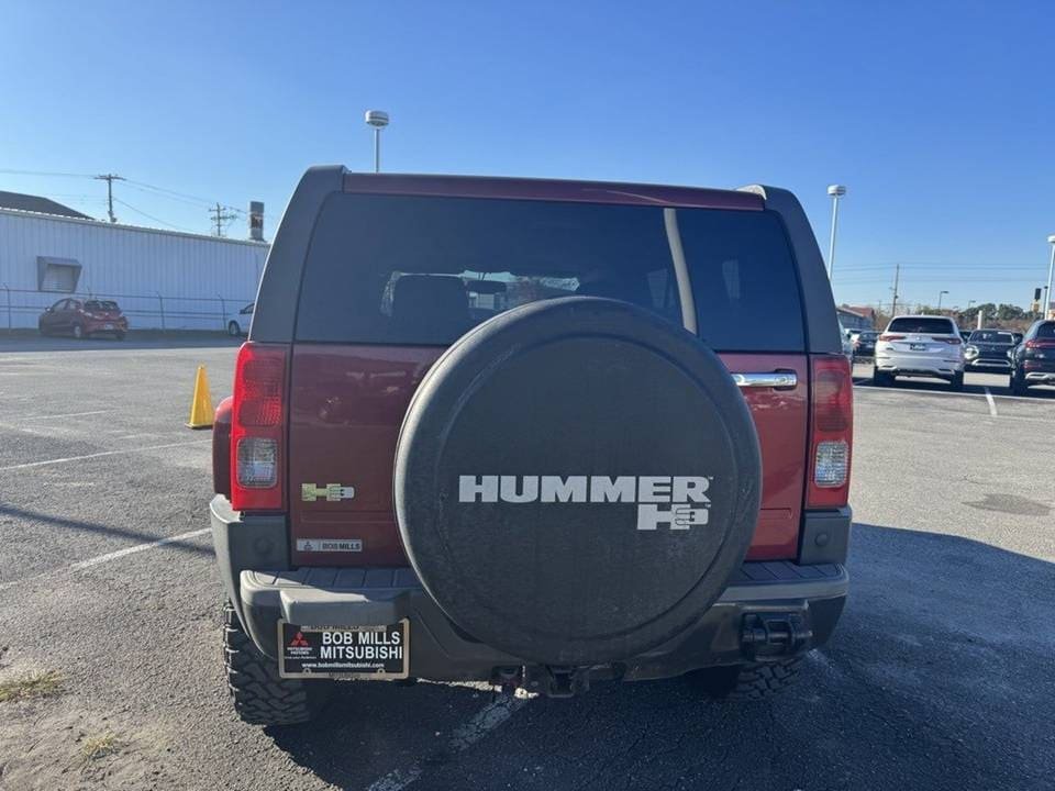 2010 HUMMER H3 Adventure 4dr – Certified Pre-Owned - Image 9
