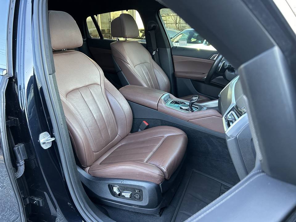 2020 BMW X6 M50i 4dr – Certified Pre-Owned - Image 4