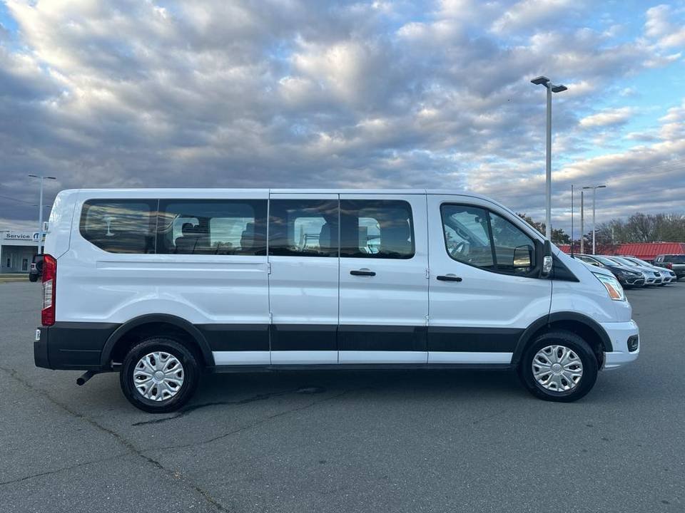 2021 Ford Transit Passenger Van 350 XLT Low Roof 15 Seats. - Image 3
