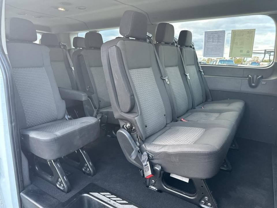 2021 Ford Transit Passenger Van 350 XLT Low Roof 15 Seats. - Image 7