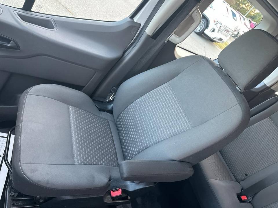 2021 Ford Transit Passenger Van 350 XLT Low Roof 15 Seats. - Image 6