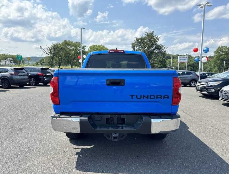 2021 Toyota Tundra SR5 4dr CrewMax 4WD SB – Certified Pre-Owned - Image 13