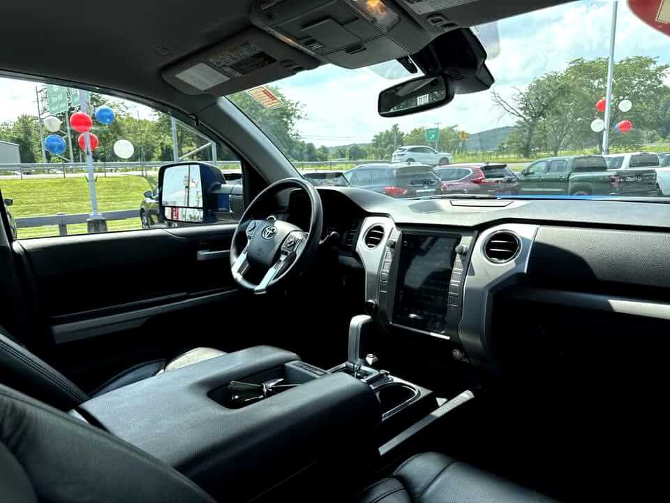 2021 Toyota Tundra SR5 4dr CrewMax 4WD SB – Certified Pre-Owned - Image 5