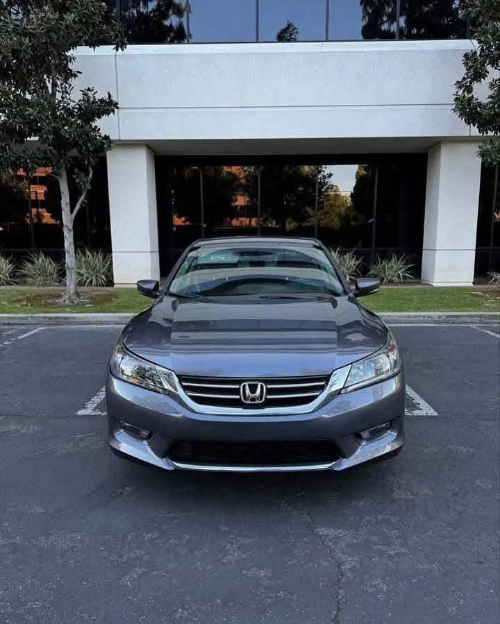 2015 Honda Accord - Image 5