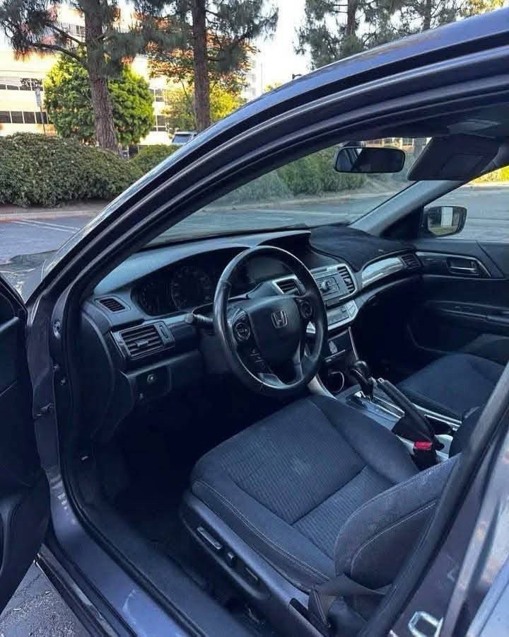 2015 Honda Accord - Image 4
