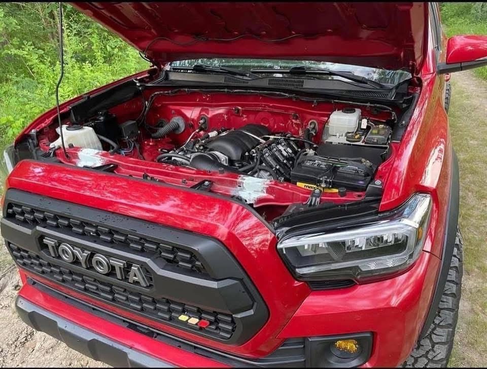 2016 Toyota Tacoma TRD Off-Road Double Cab 4×4 - Image 3