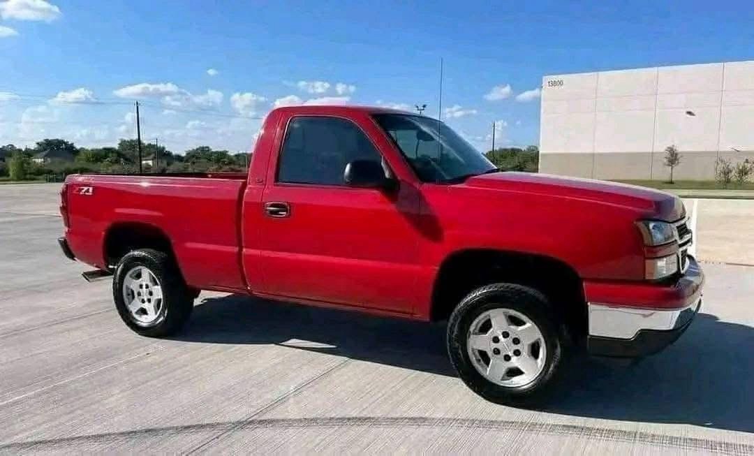 Chevy Silverado - Image 5