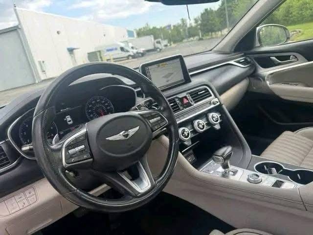 2019 Genesis G70 2.0T Advanced - Image 10