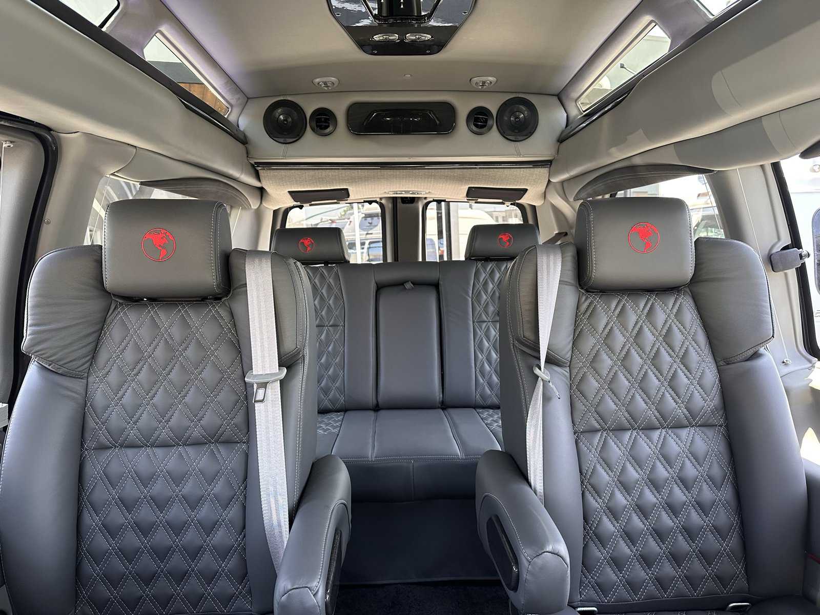 2023 GMC Savana 2500 Explorer SLK SPRT PKG – Certified - Image 9