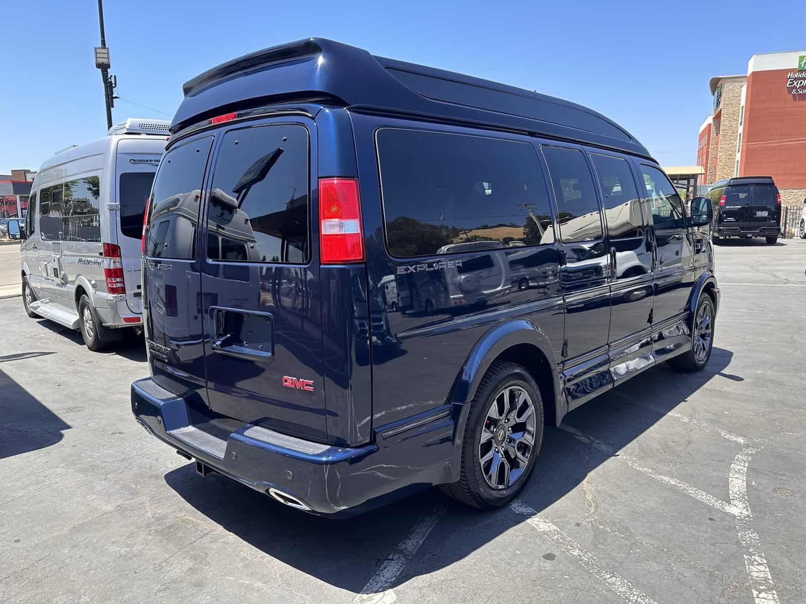 2023 GMC Savana 2500 Explorer SLK SPRT PKG – Certified - Image 50