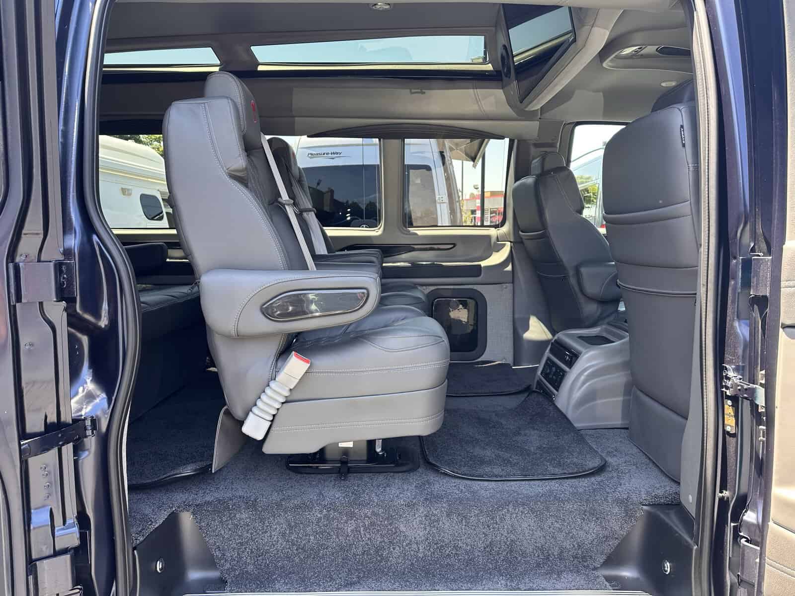 2023 GMC Savana 2500 Explorer SLK SPRT PKG – Certified - Image 6