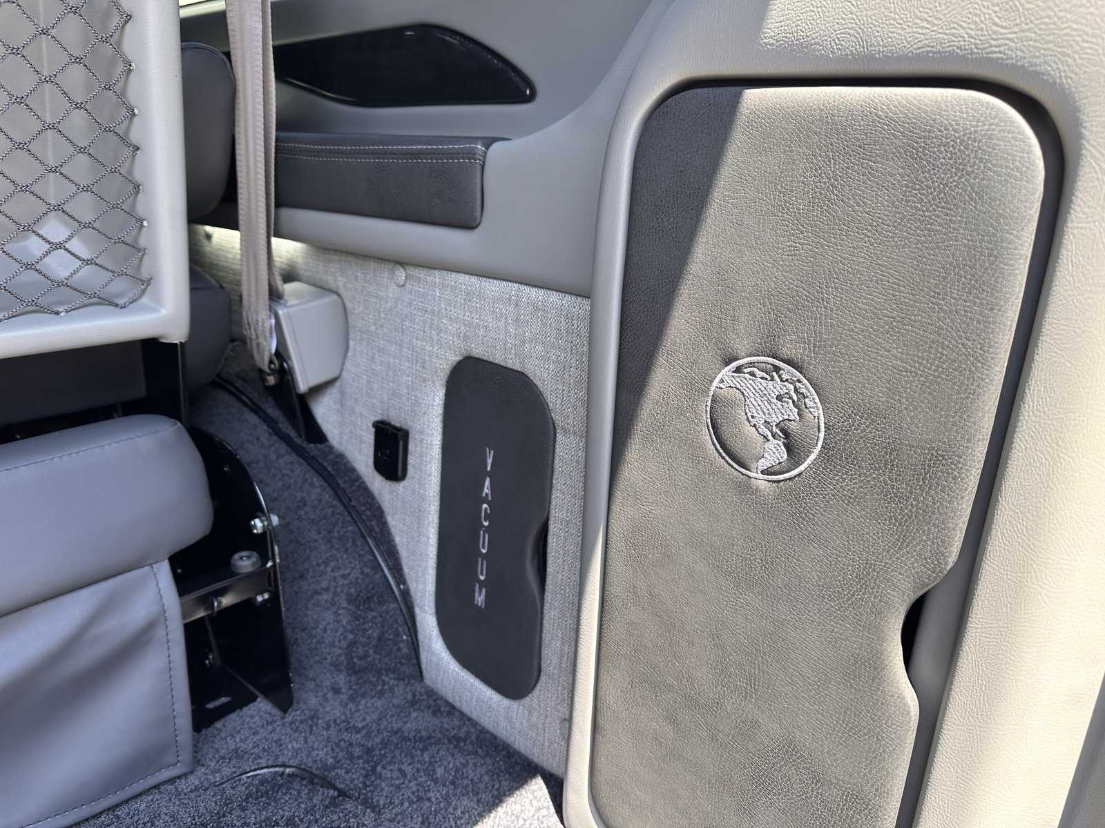2023 GMC Savana 2500 Explorer SLK SPRT PKG – Certified - Image 26